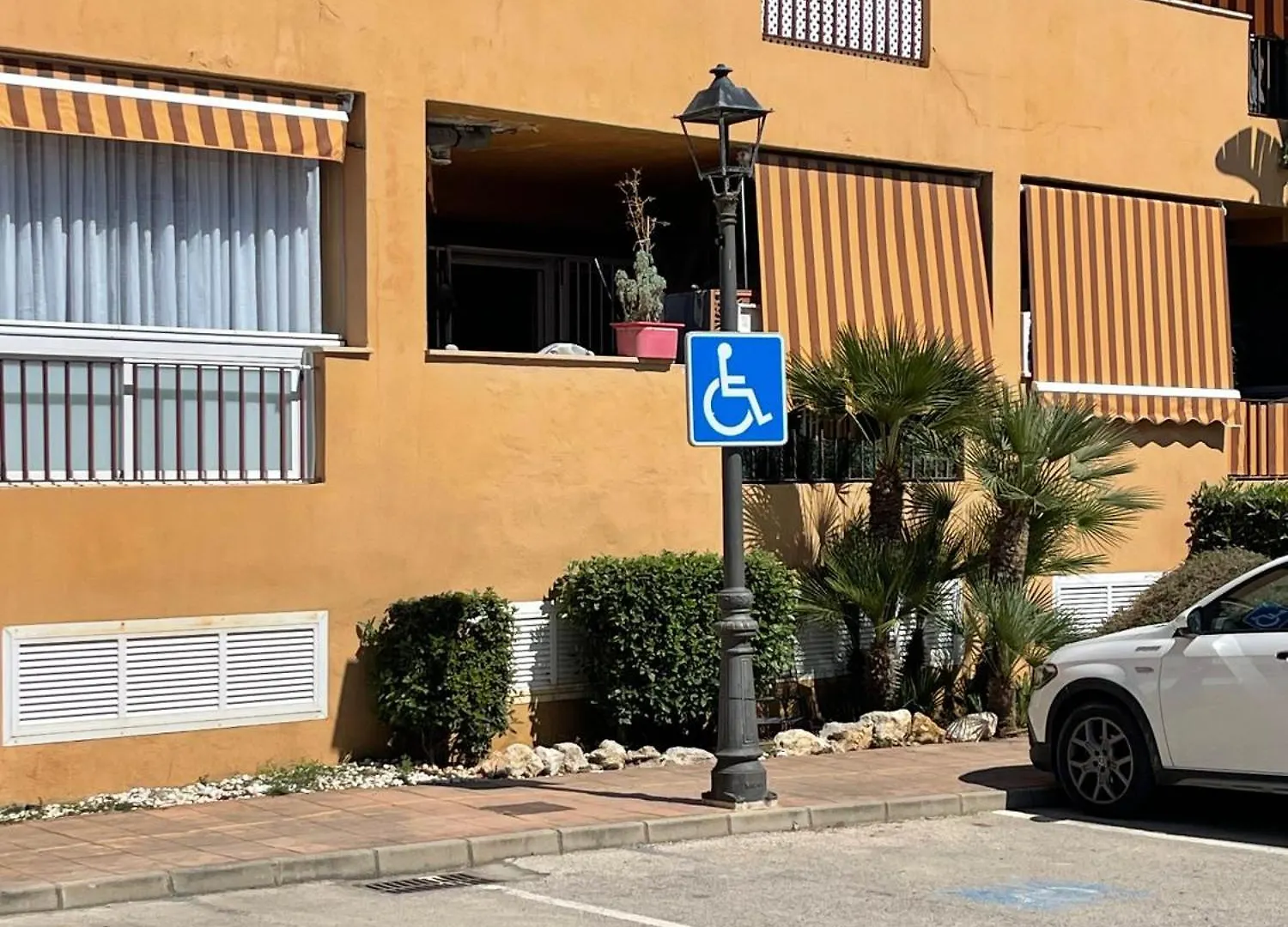 סן לואיס דה סביניאס Beachside Vacation Apartment In Casares Playa ספרד