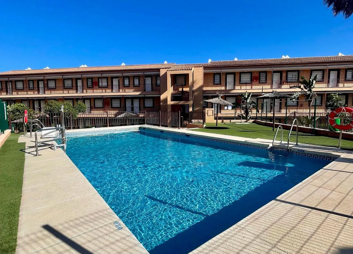 Beachside Vacation Apartment In Casares Playa San Luis de Sabinillas 0*,  İspanya